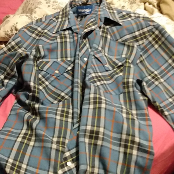 Pearl snap long sleeve shirt - Picture 1 of 2